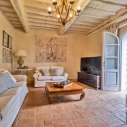 Stunning Tuscan Villa for sale near Lucca, Tuscany (42)