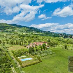 Stunning Tuscan Villa for sale near Lucca, Tuscany (48)
