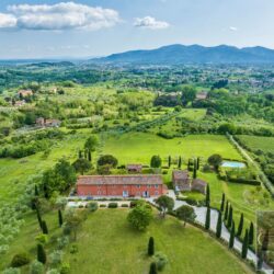 Stunning Tuscan Villa for sale near Lucca, Tuscany (58)