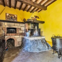 Wonderful Val d'Orcia Property with Pool for sale (14)