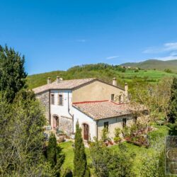 Wonderful Val d'Orcia Property with Pool for sale (56)