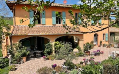 Recently Restored Charming Villa with Pool near Volterra