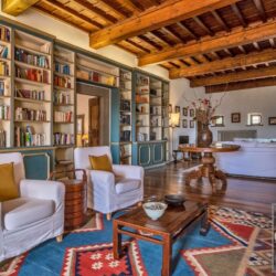 The perfect Tuscan property for sale in Chianti with pool (5)