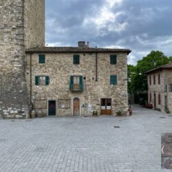 Townhouse for sale in Castellina in Chianti Tuscany (14)