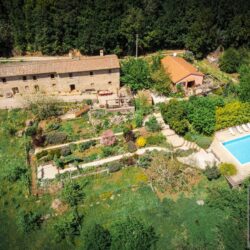 Amazing farmhouse for sale in Umbria with pool (6)