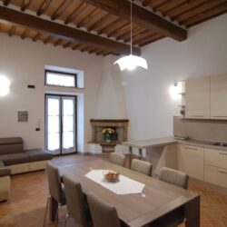 Beautiful Apartment for sale near San Gimignano Tuscany with pool (10)