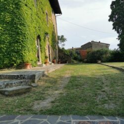Stone villa for sale near Cortona Tuscany (27)