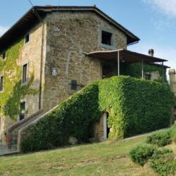 Stone villa for sale near Cortona Tuscany (38)