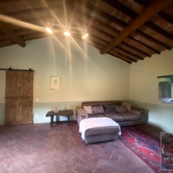 Stone villa for sale near Cortona Tuscany (53)