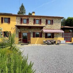 House with Pool for sale near Marliana Tuscany (19)