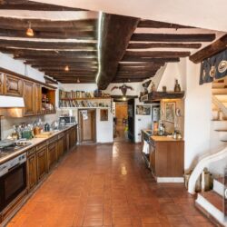 Rustic house for sale with pool near Todi Umbria (22)