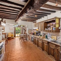 Rustic house for sale with pool near Todi Umbria (23)