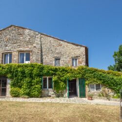 Rustic house for sale with pool near Todi Umbria (31)