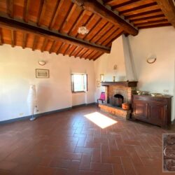 Stone house for sale just 5km from Cortona Tuscany (15)