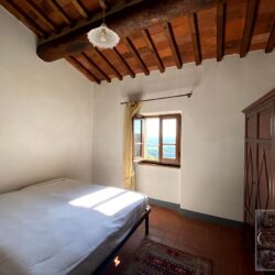 Stone house for sale just 5km from Cortona Tuscany (24)