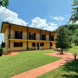 Villa with pool for sale near Lucca Tuscany (49)