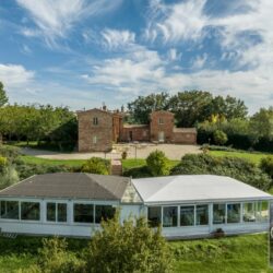 9 Bedroom Farmhouse with Pool for sale near Foiano della Chiana Arezzo Tuscany (18)