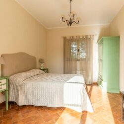 9 Bedroom Farmhouse with Pool for sale near Foiano della Chiana Arezzo Tuscany (24)
