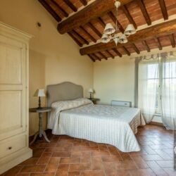 9 Bedroom Farmhouse with Pool for sale near Foiano della Chiana Arezzo Tuscany (4)