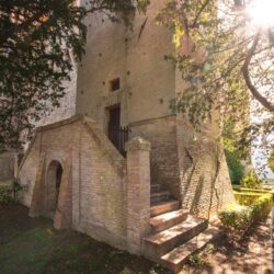 An Incredible Castle for sale near Siena Tuscany (13)