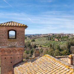 An Incredible Castle for sale near Siena Tuscany (46)