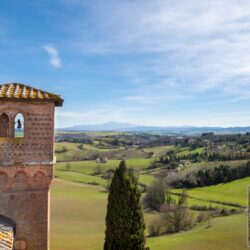 An Incredible Castle for sale near Siena Tuscany (47)