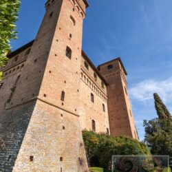An Incredible Castle for sale near Siena Tuscany (8)