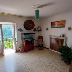 Tuscan Village House with Garden for sale (12)
