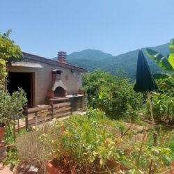Tuscan Village House with Garden for sale (33)
