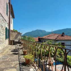 Village house for sale near Bagni di Lucca (14)