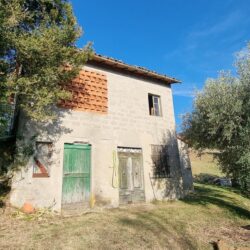 Country House for sale near Barga Lucca Tuscany (40)