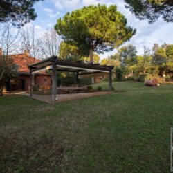 Villa for sale near the Tuscan coast (14)