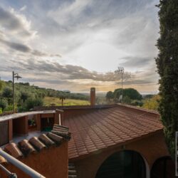 Villa for sale near the Tuscan coast (19)