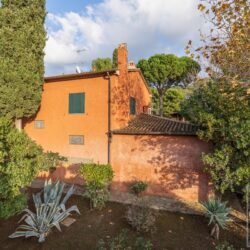 Villa for sale near the Tuscan coast (20)