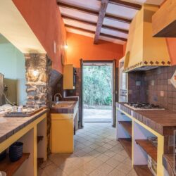 Villa for sale near the Tuscan coast (41)
