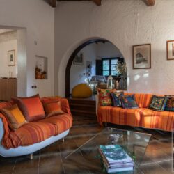 Villa for sale near the Tuscan coast (48)