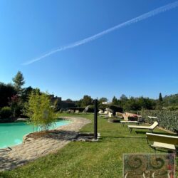 Apartment for sale near Cortona with pool (12)