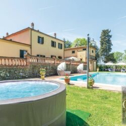 Large Historic Villa for sale near Lucignano Tuscany (21)