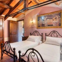 Large Historic Villa for sale near Lucignano Tuscany (30)