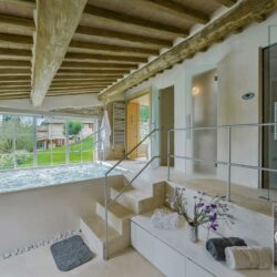 Stunning Chianti Property with Pool and Spa (18)