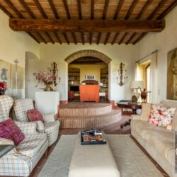 Wonderful Tuscan House for sale near Montalcino (10)