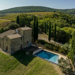 Wonderful Tuscan House for sale near Montalcino (20)