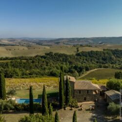 Wonderful Tuscan House for sale near Montalcino (23)