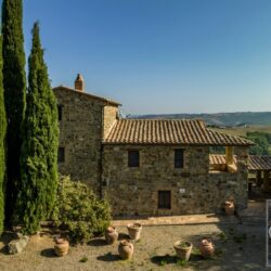 Wonderful Tuscan House for sale near Montalcino (24)