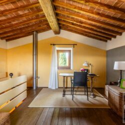 Wonderful Tuscan House for sale near Montalcino (29)