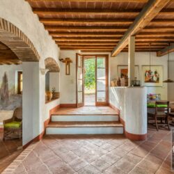 Wonderful Tuscan House for sale near Montalcino (5)