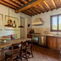 Wonderful Tuscan House for sale near Montalcino (6)