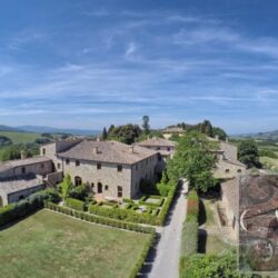 Borgo Apartment with Pool for sale near Volterra Tuscany (3)