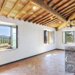 Borgo Apartment with Pool for sale near Volterra Tuscany (9)