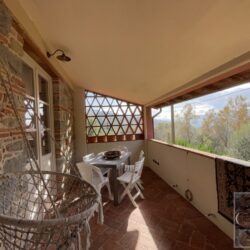 House with pool for sale near Barga Tuscany (14)